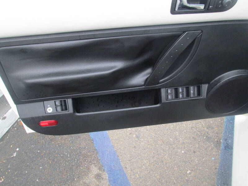 2007 Volkswagen New Beetle Convertible Triple White PZEV