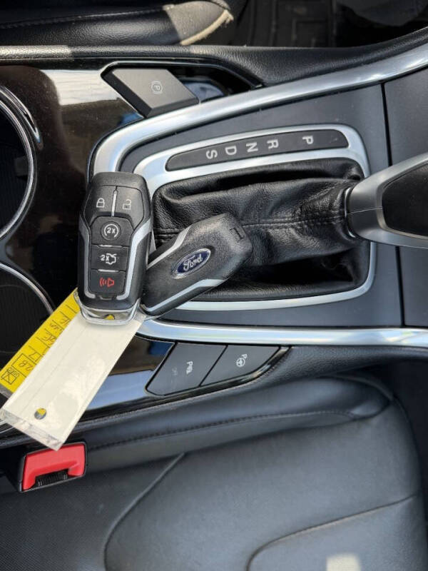 2017 Ford Edge Titanium