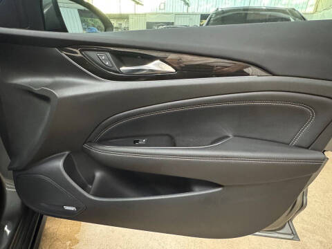 2018 Buick Regal TourX Essence