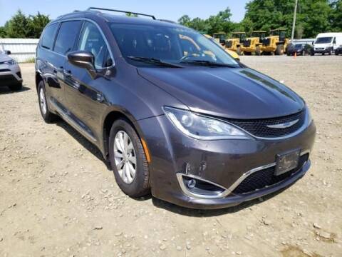2018 Chrysler Pacifica for sale at MIKE'S AUTO in Orange NJ