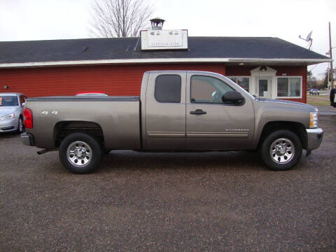 2012 Chevrolet Silverado 1500 for sale at G and G AUTO SALES in Merrill WI