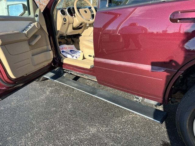 2007 Mercury Mountaineer 13