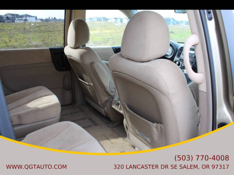 2007 Hyundai Entourage