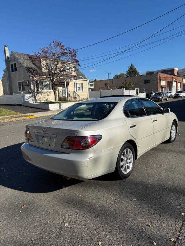 2004 Lexus ES 330