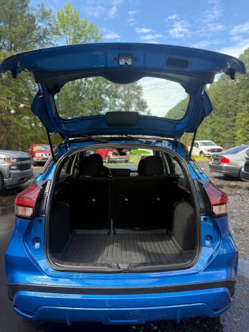 2023 Nissan Kicks SV