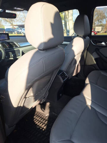 2016 Audi Q3 2.0T Premium Plus