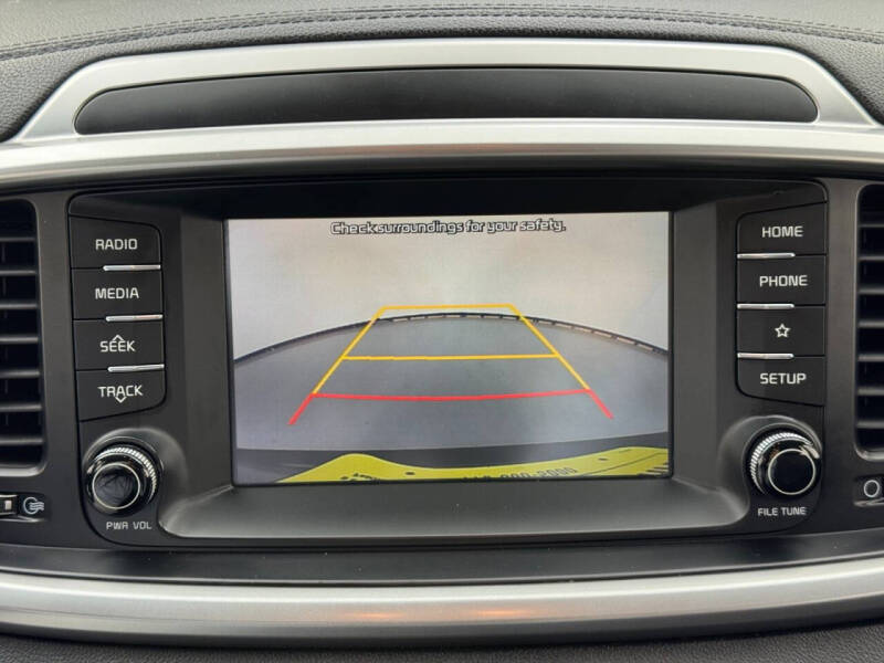 2020 Kia Sorento S V6