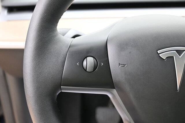 2025 Tesla Model Y Long Range