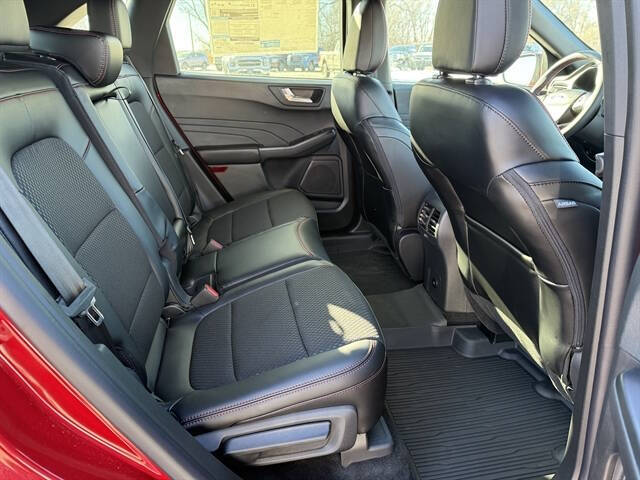 2025 Ford Escape Hybrid ST-Line Select