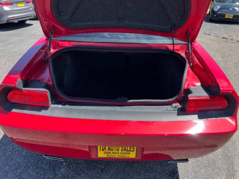 2013 Dodge Challenger SXT