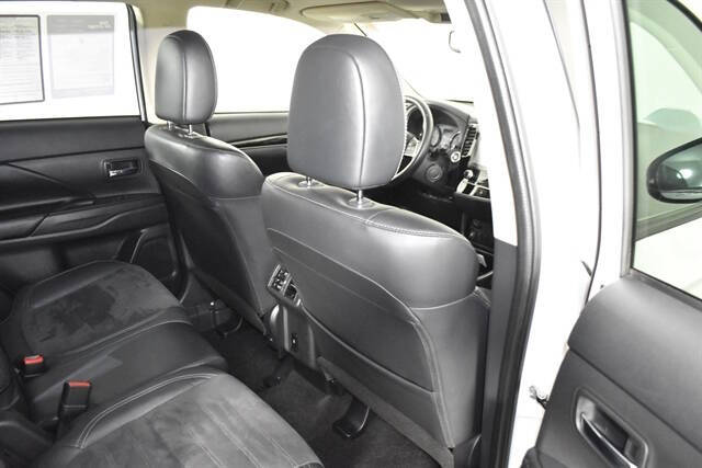 2020 Mitsubishi Outlander SE