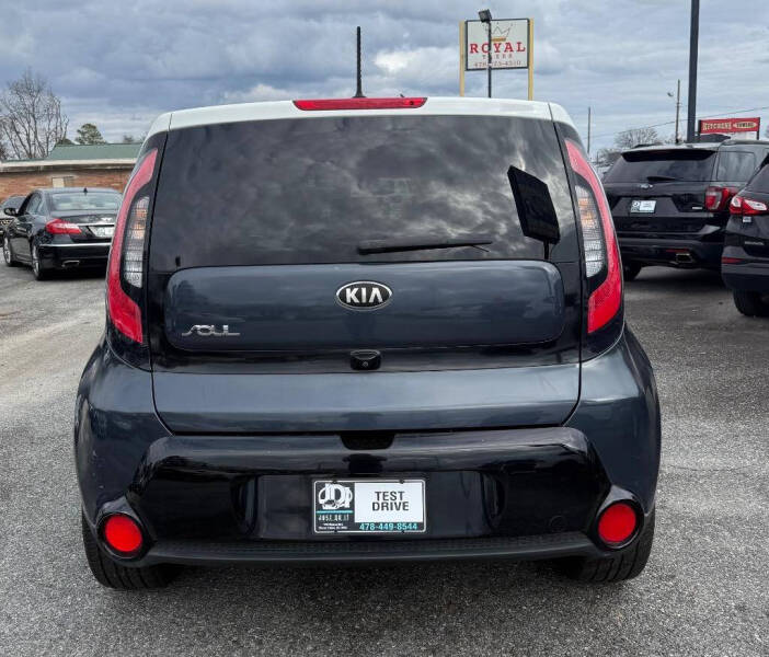 2016 Kia Soul +