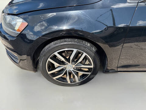 2015 Volkswagen Golf TSI S