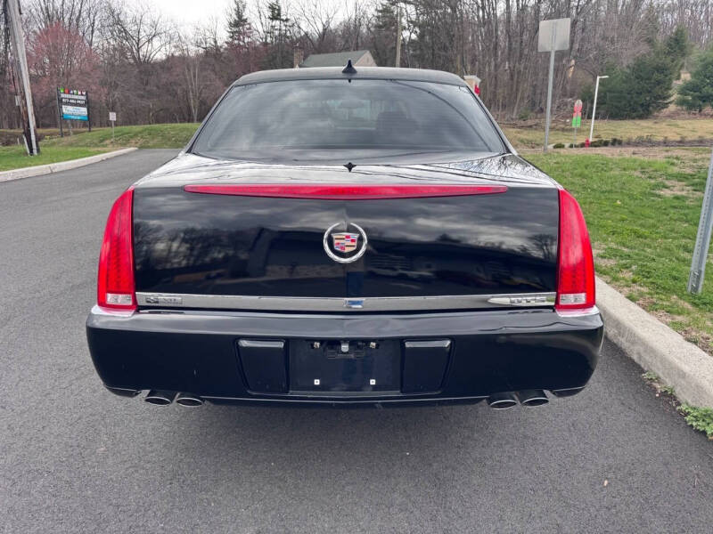 2011 Cadillac DTS Pro Coachbuilder Limo