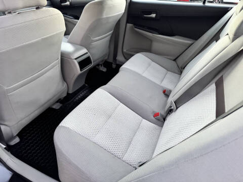 2014 Toyota Camry LE