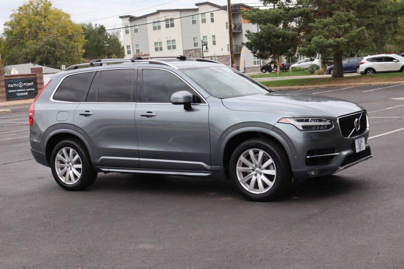 2018 Volvo XC90 T6 Momentum
