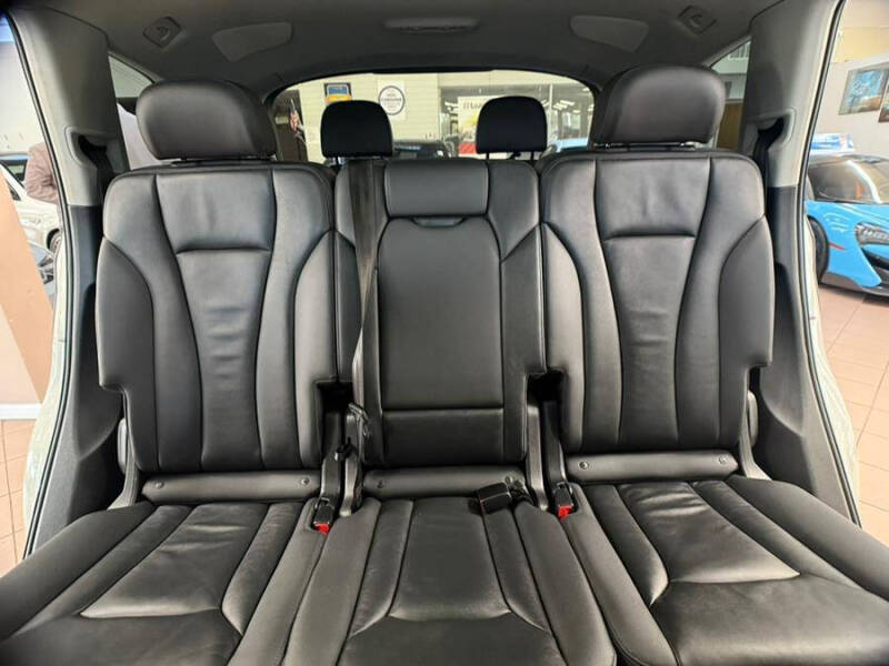 2022 Audi Q7 quattro Premium Plus 55 TFSI