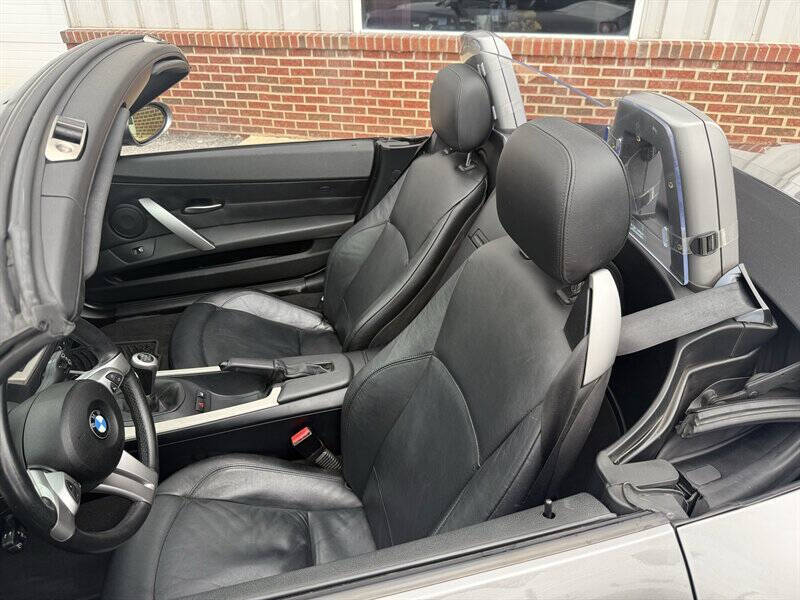 2005 BMW Z4 3.0i