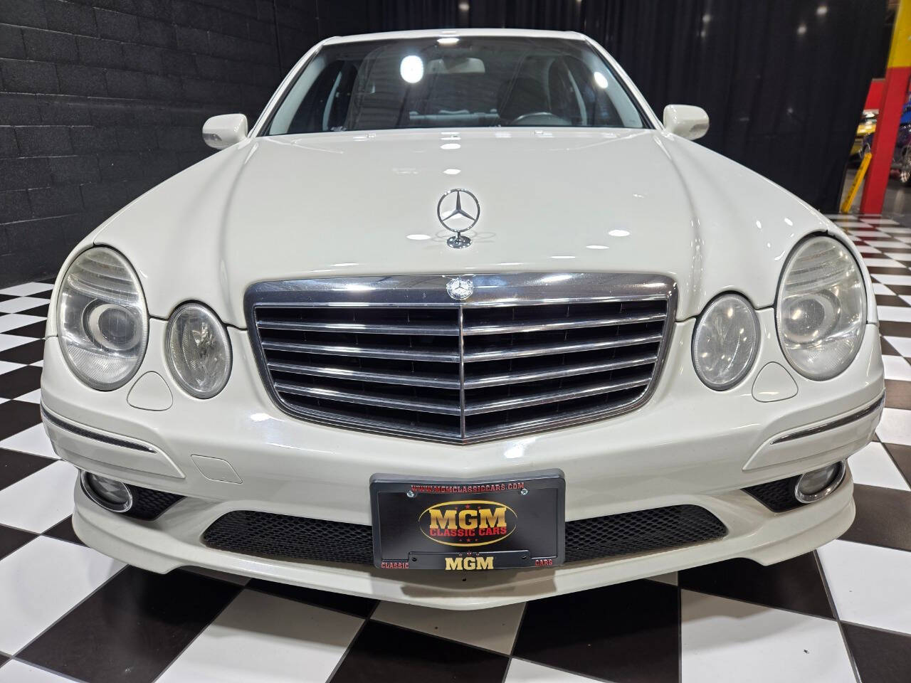 2009 Mercedes-Benz E-Class 6