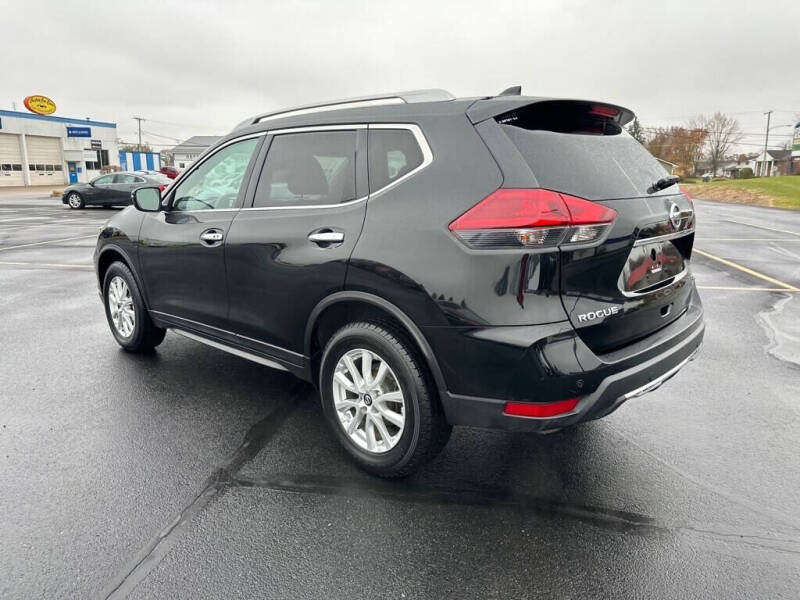 2020 Nissan Rogue SV