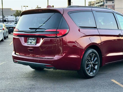 2021 Chrysler Pacifica Touring L