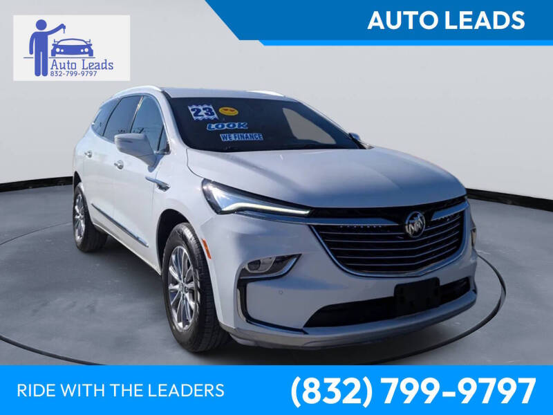 2023 Buick Enclave Essence