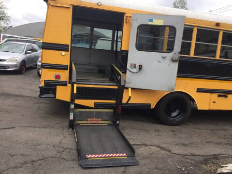 2000 Thomas Built Buses Saf-T-Liner EF