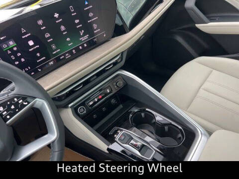 2025 Audi Q5 quattro Premium TFSI