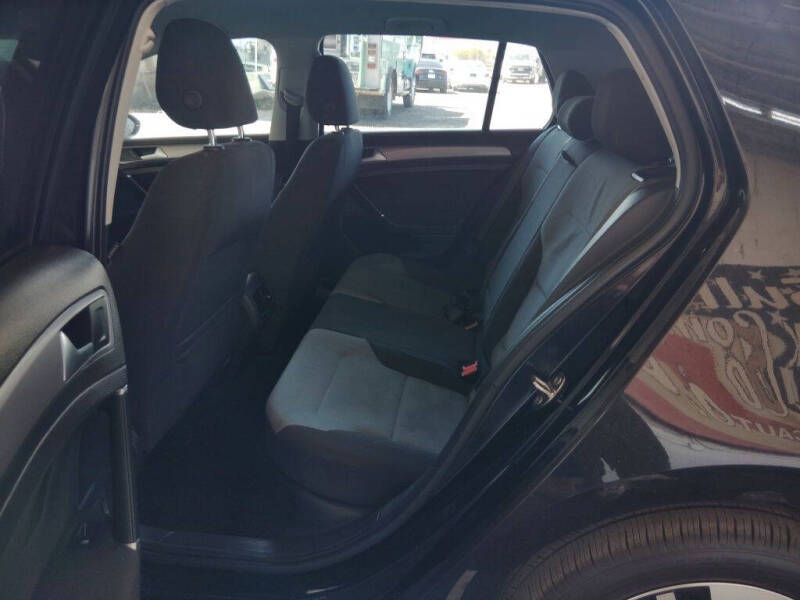 2016 Volkswagen e-Golf SE