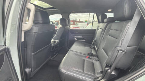 2023 Toyota Sequoia SR5