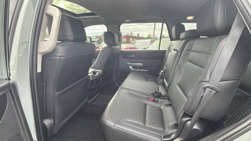 2023 Toyota Sequoia SR5