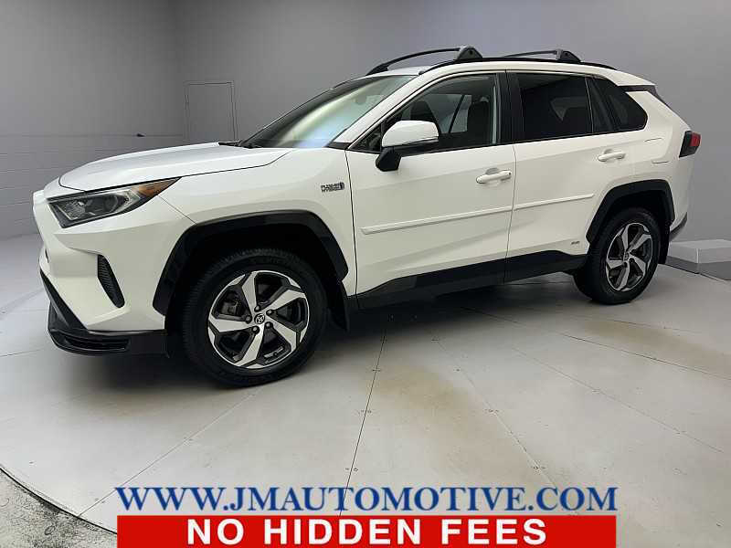 2021 Toyota RAV4 SE's photo