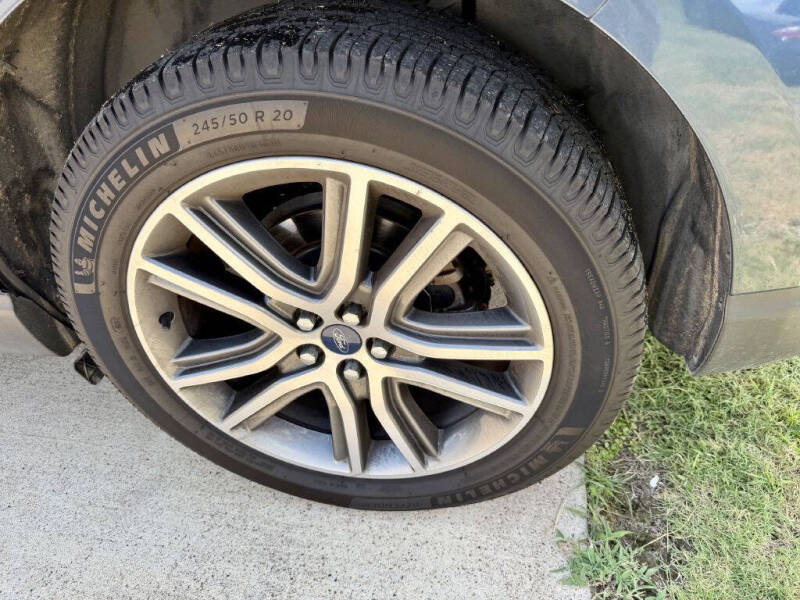 2019 Ford Edge Titanium