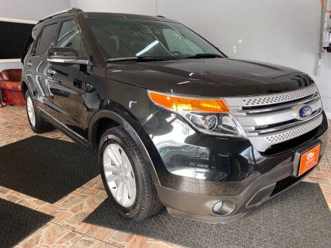 2013 Ford Explorer for sale at TOP SHELF AUTOMOTIVE in Newark NJ