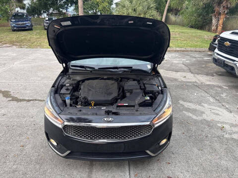 2019 Kia Cadenza Premium