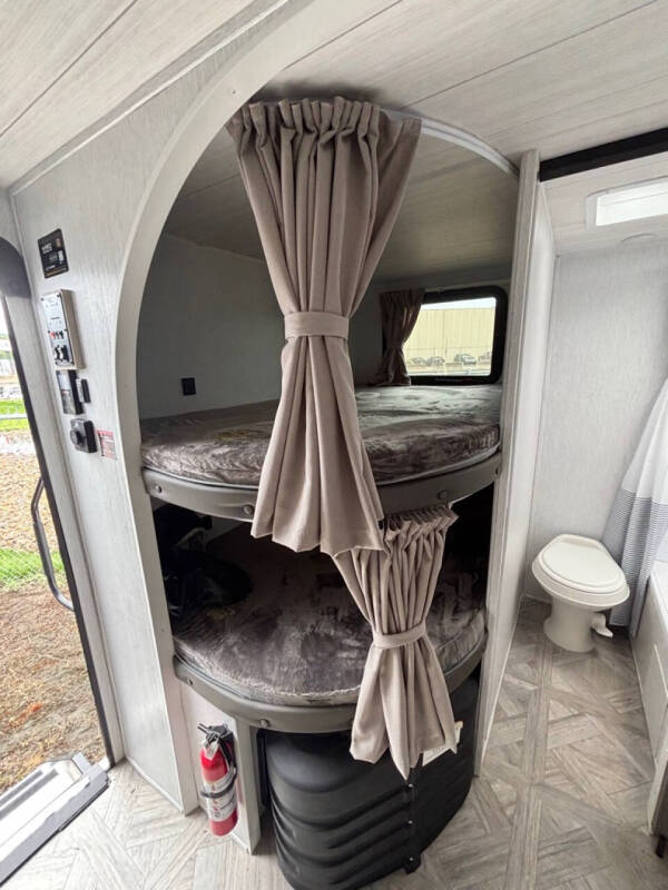 2024 Forest River SALEM CRUISE LI