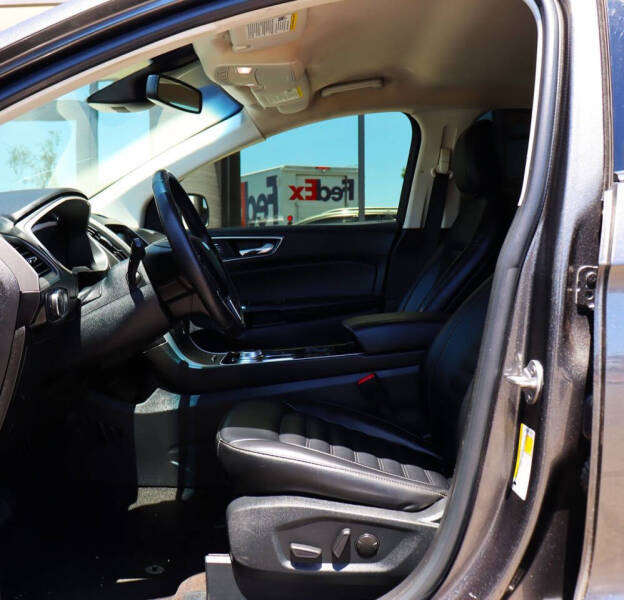 2020 Ford Edge SEL