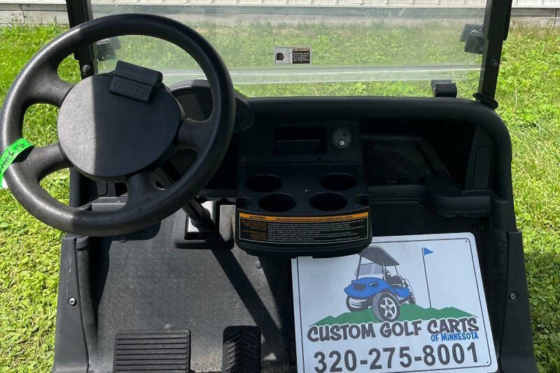 2019 E-Z-GO RXV