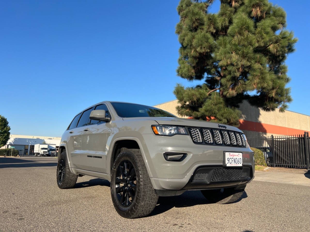 2019 Jeep Grand Cherokee for sale at ZRV AUTO INC in Brea, CA