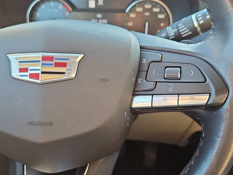 2023 Cadillac XT4 Premium Luxury