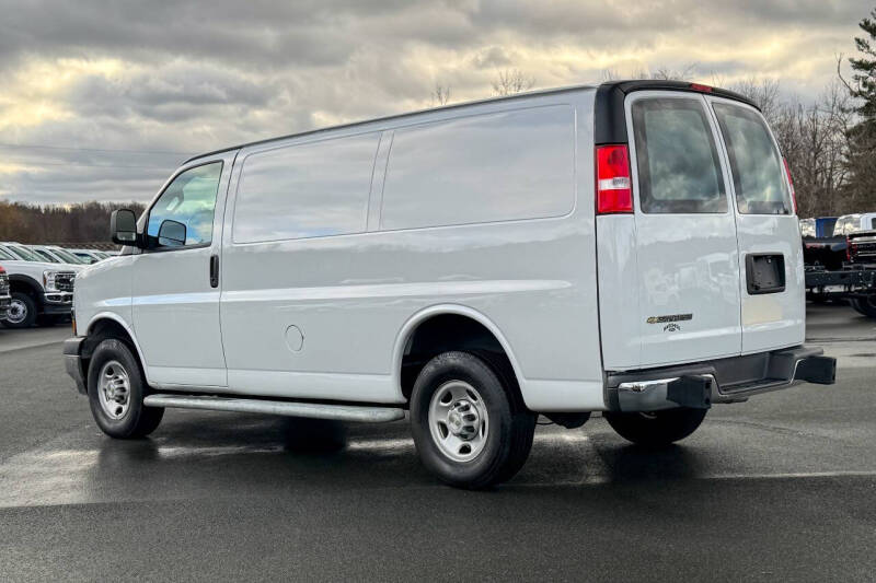 2024 Chevrolet Express 2500
