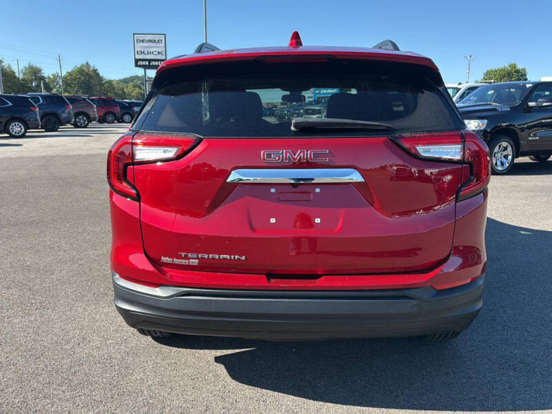 2024 GMC Terrain SLE