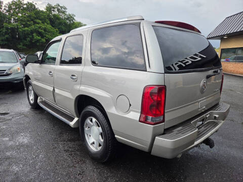 2004 Cadillac Escalade