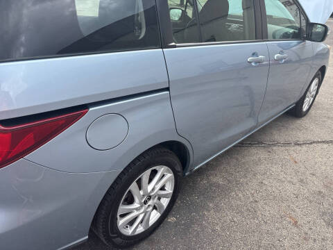 2013 Mazda MAZDA5 Sport
