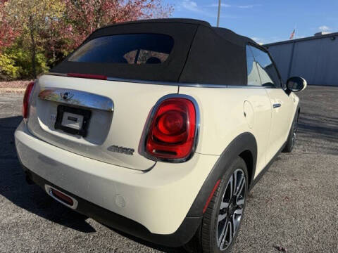 2017 MINI Convertible Cooper