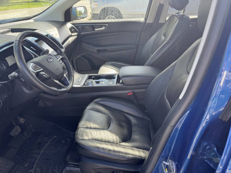 2020 Ford Edge Titanium