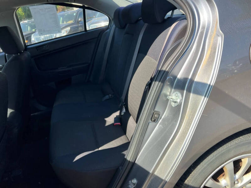 2012 Mitsubishi Lancer SE