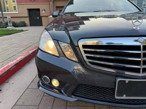 2010 Mercedes-Benz E-Class
