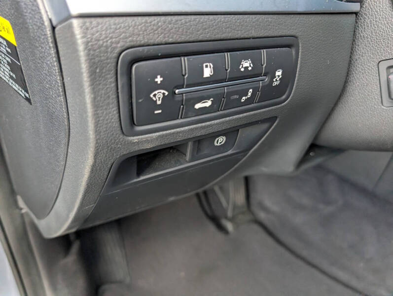 2017 Genesis G80 3.8