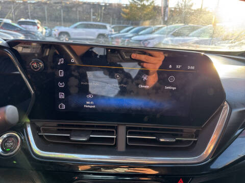 2024 Chevrolet Trax RS